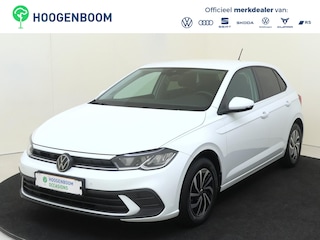 Volkswagen Polo 1.0 TSI Life | Achteruitrijcamera | Adaptieve cruise control | Lane assist | Airco | Navigatie | Carplay | LED koplampen |