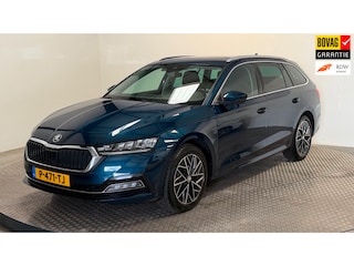 Skoda Octavia Combi 1.0 e-TSI Ambition benzine automaat panoramadak stoelverwarming stuurverwarming