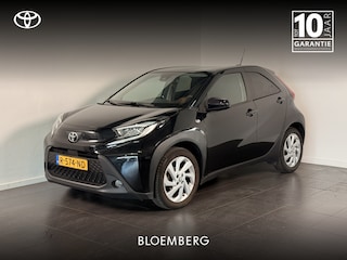 Toyota Aygo 1.0 VVT-i S-CVT first | Led koplampen | Climate control | Lichtmetalen velgen |