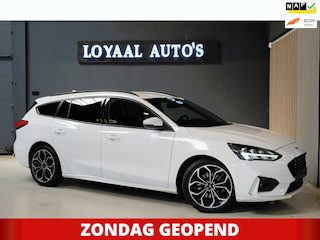 Ford Focus Wagon 1.0 EcoBoost ST Line Business | NAVI | BI-XENON | AIRCO | TREKHAAK | PDC |NAP | APK.