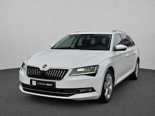 Skoda Superb Combi 1.6 TDI Ambition | Trekhaak | LED | Apple Carplay | DAB+ | Cruise | Dealer onderhouden