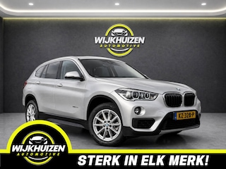 BMW X1 SDrive20i Centennial High Executive Automaat met Leder !!! Trekhaak !!! Vol opties !!!