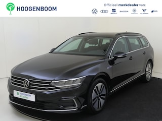 Volkswagen Passat Variant 1.4 TSI PHEV GTE Business | SoH 100% | Achteruitrijcamera | ErgoActive stoelen | Keyless | Adaptieve cruise control | Stoelverwarming | 3-zone airco | Sfeerverlichting | Navigatie |