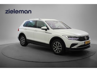 Volkswagen Tiguan 1.5 TSI Life Business - Digitaal Cockpit, Carplay, Camera, Stoelverw.