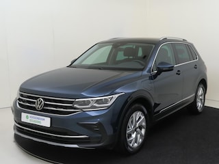 Volkswagen Tiguan 1.4 TSI eHybrid Elegance | SoH 90% | Achteruitrijcamera | Matrix LED verlichting | Adaptieve cruise control | Dodehoekdetectie | Stoel- en stuurwielverwarming | Parkeerassistent |