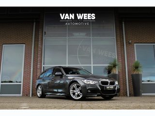 BMW 3-serie Touring 318i Corporate Lease Executive | M Sport pakket | Stoelverwarming | LED | Navigatie Professional | Bluetooth | Sportstoelen | M-sportstuur | PDC | Shadow Line