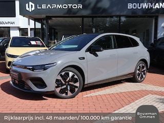 Leapmotor B05 67,1 kWh 218PK Design Nieuw, Rijklaarprijs | Panoramadak | 360 Camera | Navigatie | Carplay