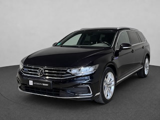Volkswagen Passat Variant 1.4 TSI PHEV GTE | Camera | Sfeer | Carplay | Halfleder | Massage | Virtual | 1e eig.