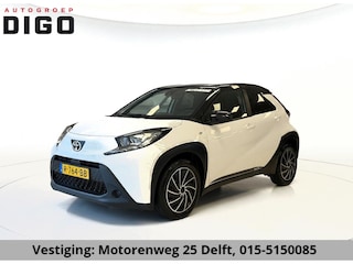Toyota Aygo 1.0 AUTOMAAT BI-TONE GARANTIE TOT 08-2032! . ACHTERUITRIJ CAMERA . SLECHTS 38.000 KM . APPLE CARPLAY & ANDRIOD AUTO