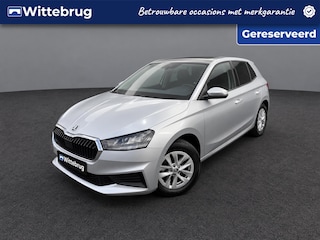 Skoda Fabia 1.0 TSI 95pk Ambition / navigatie by APP / LM 15 inch / LED / Pakeersensoren A / Airco