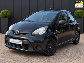 Toyota Aygo 1.0 VVT-i Now APPLE CARPLAY AIRCO 113DKM NAP APK 09-2027