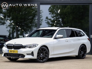 BMW 3-serie Touring 330i High Executive Trekhaak elek.