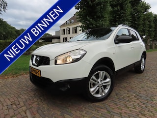 Nissan Qashqai 2.0 Acenta Ecc Cruisecontrol Panoramadak Achteruitrijcamera Navigatie Stoelverwarming Pdc Bleutooth Lm Velgen Trekhaak
