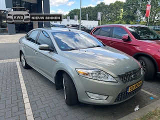 Ford Mondeo 2.0-16V Titanium Airco Apk NAP