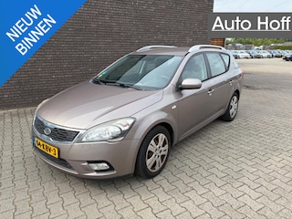 Kia Ceed cee'd Sporty Wagon 1.6 CVVT X-ecutive | Autom. Airco | Cruise Control | Elekt. Ramen | Trekhaak | Nieuwe APK!