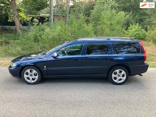 Volvo V70 2.4 AUT Airco Navi PDC Trekhaak