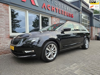 Skoda Octavia Combi 1.0 TSI Trekhaak! Carplay! Airco/Clima! Navigatie! Cruise Control! Nette Auto! Dealer Onderhouden!