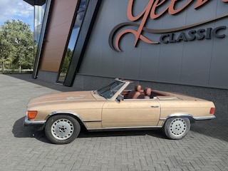 Mercedes-Benz SL W107 500SL