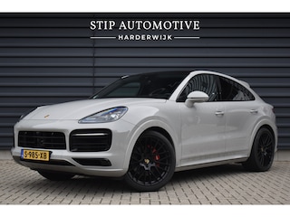 Porsche Cayenne 3.0 E-Hybrid Platinum Edition SportDesign *Krijt* | Sportuitlaat | ACC | Trekhaak | Ventilatie | Achterasbesturing | Bose | Head-Up | 22'' Wielen |