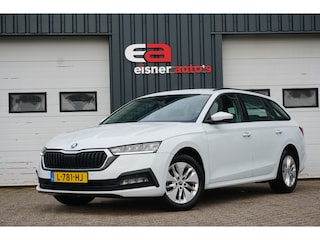 Skoda Octavia Combi 1.0 TSI Business Edition | TREKHAAK | METALLIC WIT | ADAPT. CRUISE | CARPLAY |
