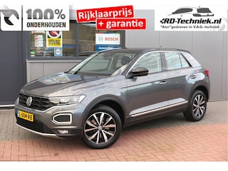 Volkswagen T-Roc 1.0 TSI 85kw 116pk Style Led, Virtual Cockpit, LMV, Camera , Trekhaak afneembaar, DAB+ ,Navigatie via Carplay, PDC etc.