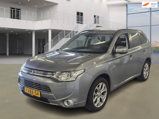 Mitsubishi Outlander 2.0 PHEV Instyle/NWE APK/ECC/AUT/PANO/CRUISE/NAVI/TREKHAAK/LEDER