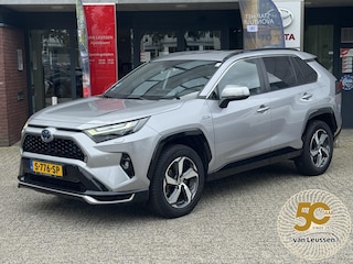 Toyota RAV4 2.5 Plug-in Hybrid AWD Dynamic TREKHAAK 1650KG TREKGEW EL-ACHTERKLEP 18'' LM-VELGEN CAMERA PARK-SENSOREN CLIMA APPLE/ANDROID