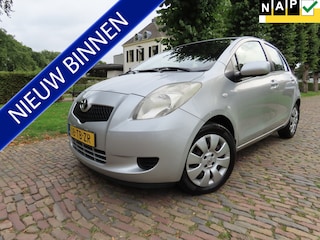 Toyota Yaris 1.3 VVTi Sol MMT Automaat Climatecontrol Cruisecontrol Trekhaak 5 Drs Dealer Onderhouden