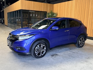 Honda HR-V 1.5 i-VTEC Executive Automaat. Pano. Camera. Nav. Trekhaak. Van eerste eigenaar met NAP.