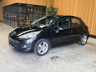 Peugeot 207 1.6 VTi XS Climatronic. Nette auto. Compleet dealer onderhouden.