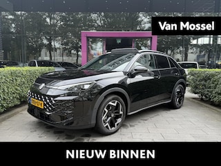 Volkswagen T-Roc 1.5 eTsi R-Line First Edition | WORDT VERWACHT | PANORAMADAK | ACHTERUITRIJCAMERA | SFEERVERLICHTING | ELEKTRISCHE KOFFERKLEP | IQ LIGHTS | STOELVERWARMING | STUURWIELVERWARMING | CLIMATE CONTROL | ADAPTIVE CRUISE CONTROL |