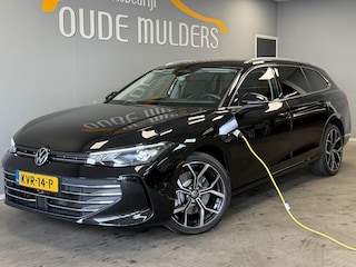 Volkswagen Passat Variant 1.5 eHybrid Business | Head up | Trekhaak | Memory | Adaptieve Cruise | Massage | Achterrijruitcamera | Stoelverwarming | Carplay |
