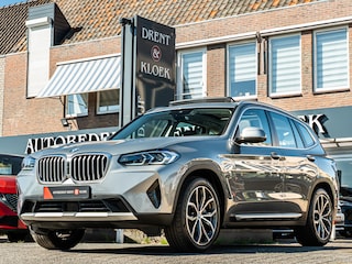 BMW X3 xDrive30e Business Edition Plus PANO HUD 20 INCH 360 CAMERA ADAP CRUISE