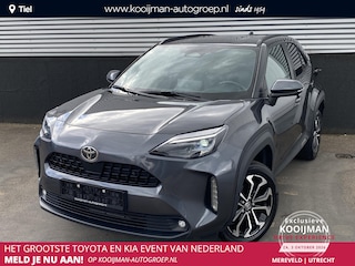 Toyota Yaris Cross 1.5 Hybrid 115 First Edition parkeersensoren Voor- & Achter, achteruitrij camera, stuurwiel verwarming, stoel verwarming, Navigatie Apple CarPlay/Android Auto