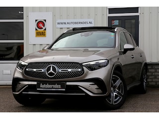 Mercedes-Benz GLC 300e Plug in hybride 4MATIC AMG Line*Perfect MB Onderh.*Airmatic/4wiel bestu./360/ACC/Massage/Koeling/HUD/Digital Light/DAB/Sfeer/Dodehoek/Apple Carplay-Android/Parkeersens.V+A/19 inch LM*