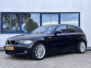 BMW 118i High Executive l M-Pakket l NL Auto l NAP l PDC l