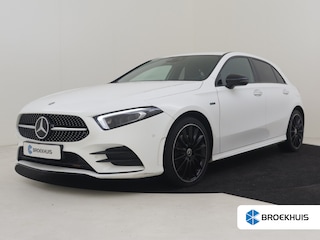 Mercedes-Benz A-klasse 250 e 218PK AUTO | Achteruitrijcamera | Climate control | Apple car/android auto | Parkeer assistent | Keyless | Stoelverw | NAvi LED | DAB | 19"LMV