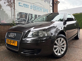 Audi A3 1.6 Attraction Pro Line Business|Clima|Cruise|