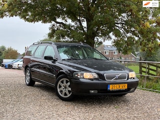 Volvo V70 2.4 Comfort Line | 04-2027 APK + Clima + Cruise Nu € 2.975,-!!!