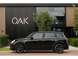 Mini Clubman 1.5 Cooper | JCW-Trim | Navigatie | Half Leder | PDC | 17"LM | Midnight Black