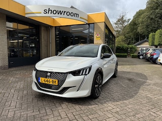 Peugeot 208 1.2 PureTech GT Pack Climate Control 3D Cockpit Pano Carplay