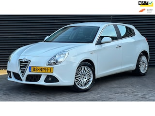 Alfa Romeo Giulietta 1.4 T Distinctive | Cruise | Clima | NAP |