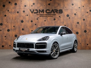 Porsche Cayenne 4.0 Turbo S E-Hybrid | Approved tot 2029 | Lichtgewicht Pakket | Carbon | Achterasbest. | ACC | Nachtzicht | 360° | Matrix |