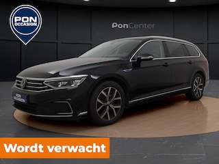 Volkswagen Passat Variant 1.4 TSI PHEV GTE | Trekhaak | Camera | Side Assist | ACC | Elek. Achterklep | Keyless | Stoelverwarming | 17'' |