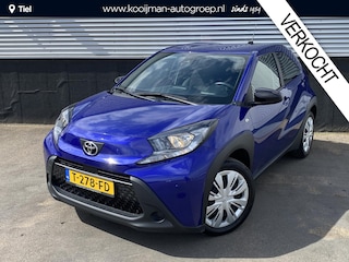 Toyota Aygo 1.0 VVT-i S-CVT Play Lage KM stand, achteruitrij camera, parkeersensoren, navigatie Apple CarPlay/Android auto, adaptieve cruise control