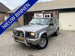 Jeep Cherokee 2.5i Sport Airco Trekhaak Nieuwe A.P.K.