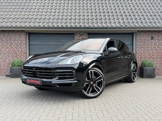 Porsche Cayenne E-HYBRID PLATINUM EDITION LUCHTVERING 22 INCH 3D-VIEW