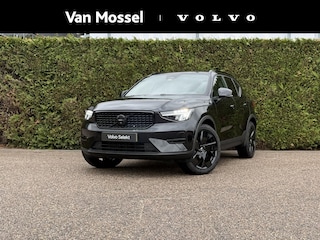 Volvo XC40 B4 Plus Black Edition | Pano dak | 360 camera | Trekhaak | Bliss | Keyless | Elektrische stoelen | Harman / kardon audio | Stuur en stoel verwarming | Cruise control |