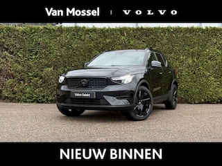 Volvo XC40 B4 Plus Black Edition | Pano dak | 360 camera | Trekhaak | Bliss | Keyless | Elektrische stoelen | Harman / kardon audio | Stuur en stoel verwarming | Cruise control |