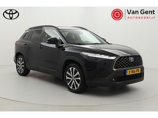 Toyota Corolla Cross Hybrid 200 Style | Trekhaak | Dodehoek detectie | Stoelverwarming | Apple Carplay / Android Auto | Parkeersensoren voor/achter | Adaptive Cruise | Clima | Camera | Full LED | 18 inch